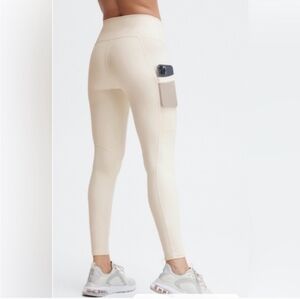 NEW Fabletics Powerhold High Waisted Leggings in EGRET color. Sz Med w/tags